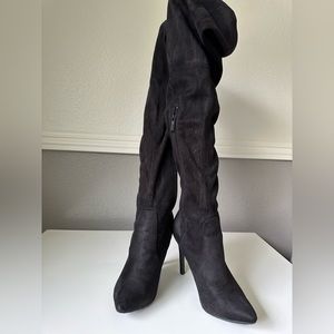 Over knee high lace up boots - sz. 7 (lightly used as notes in pictures)